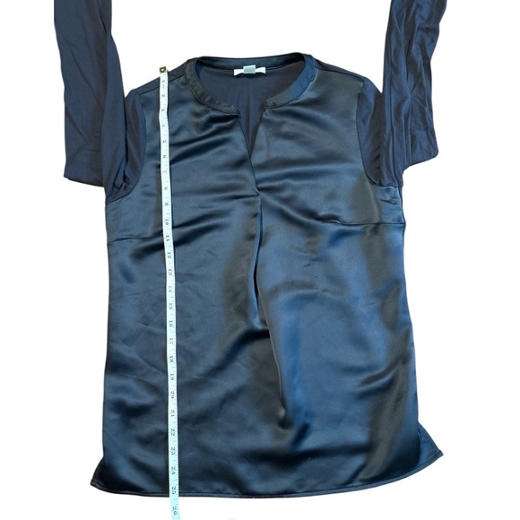 Calvin klein black long sleeve blouse sz s/ch/p
Like New - Picture 5 of 9